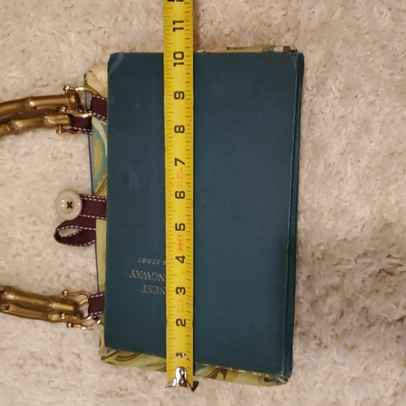 Book Purse - Picture 8 of 9